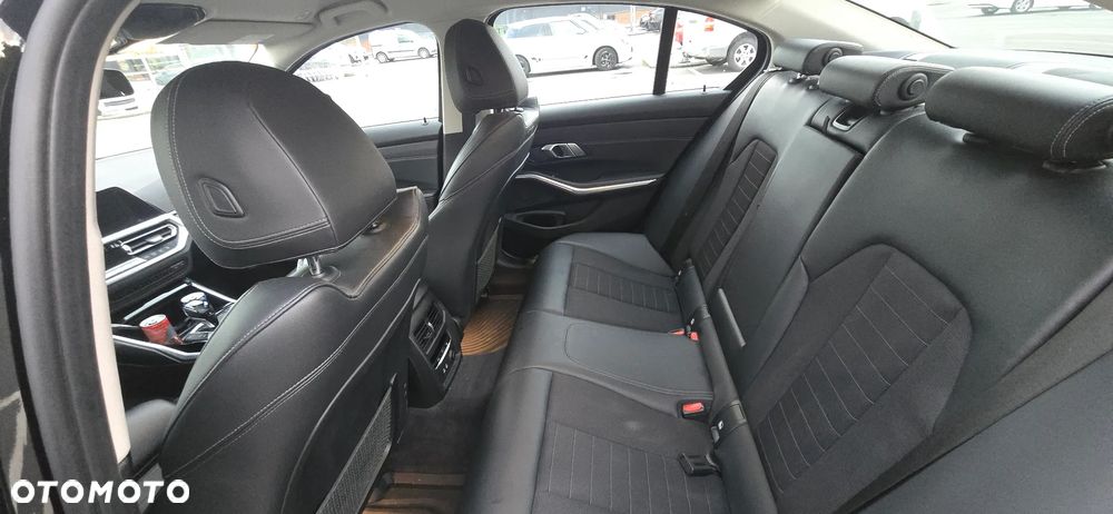 BMW Seria 3 330e iPerformance Luxury Line - 2