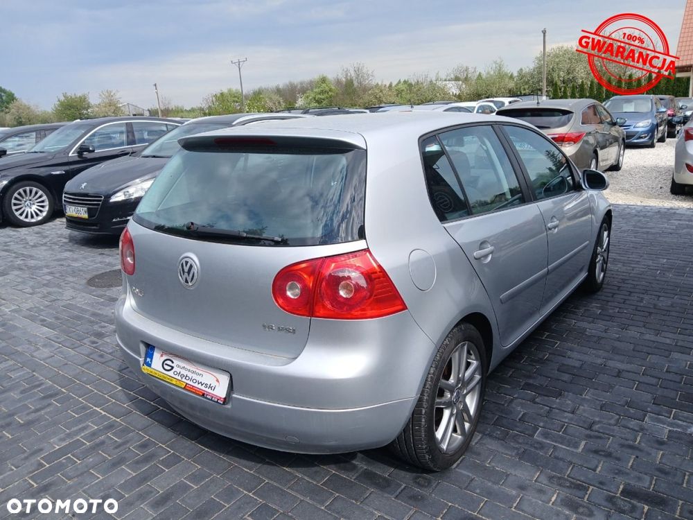 Volkswagen Golf - 8