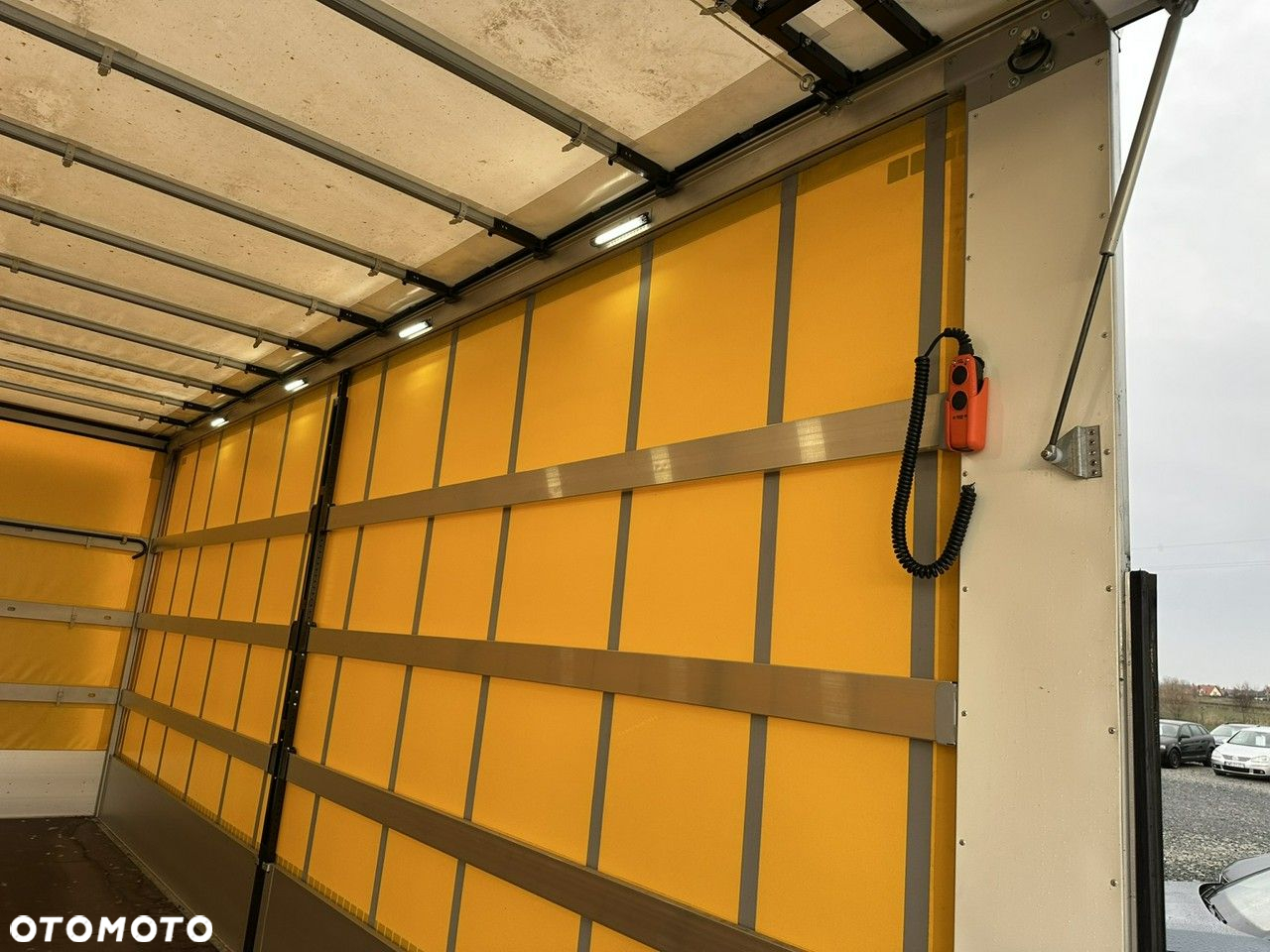 Mitsubishi Fuso Canter - 25