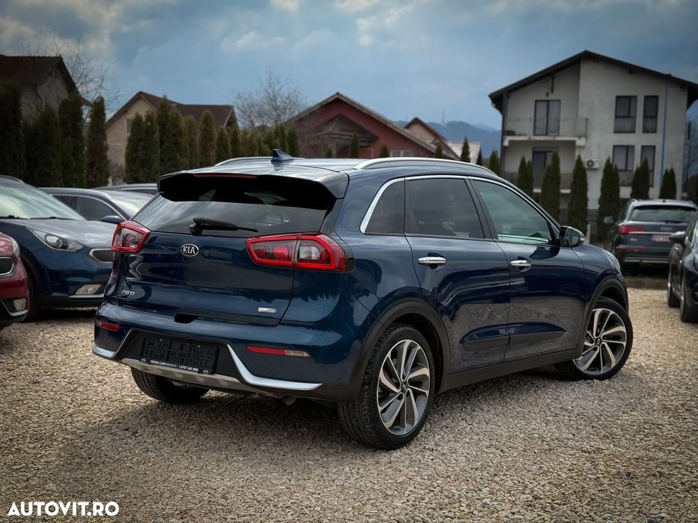 Kia Niro 1.6 GDI 2WD Aut. Vision - 4