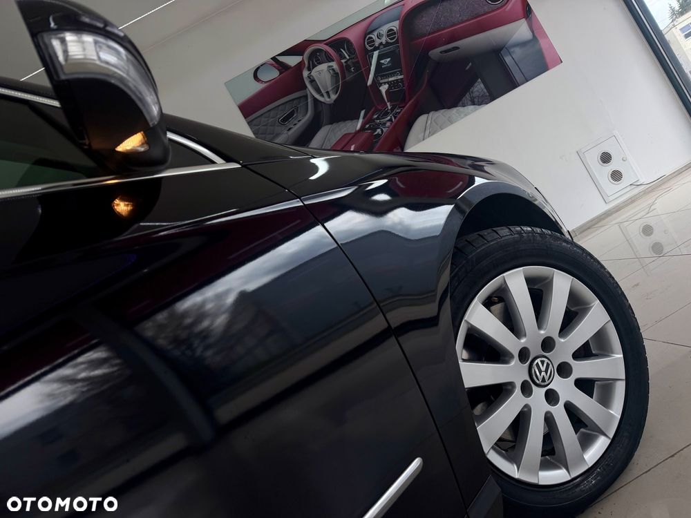 Volkswagen Passat - 37