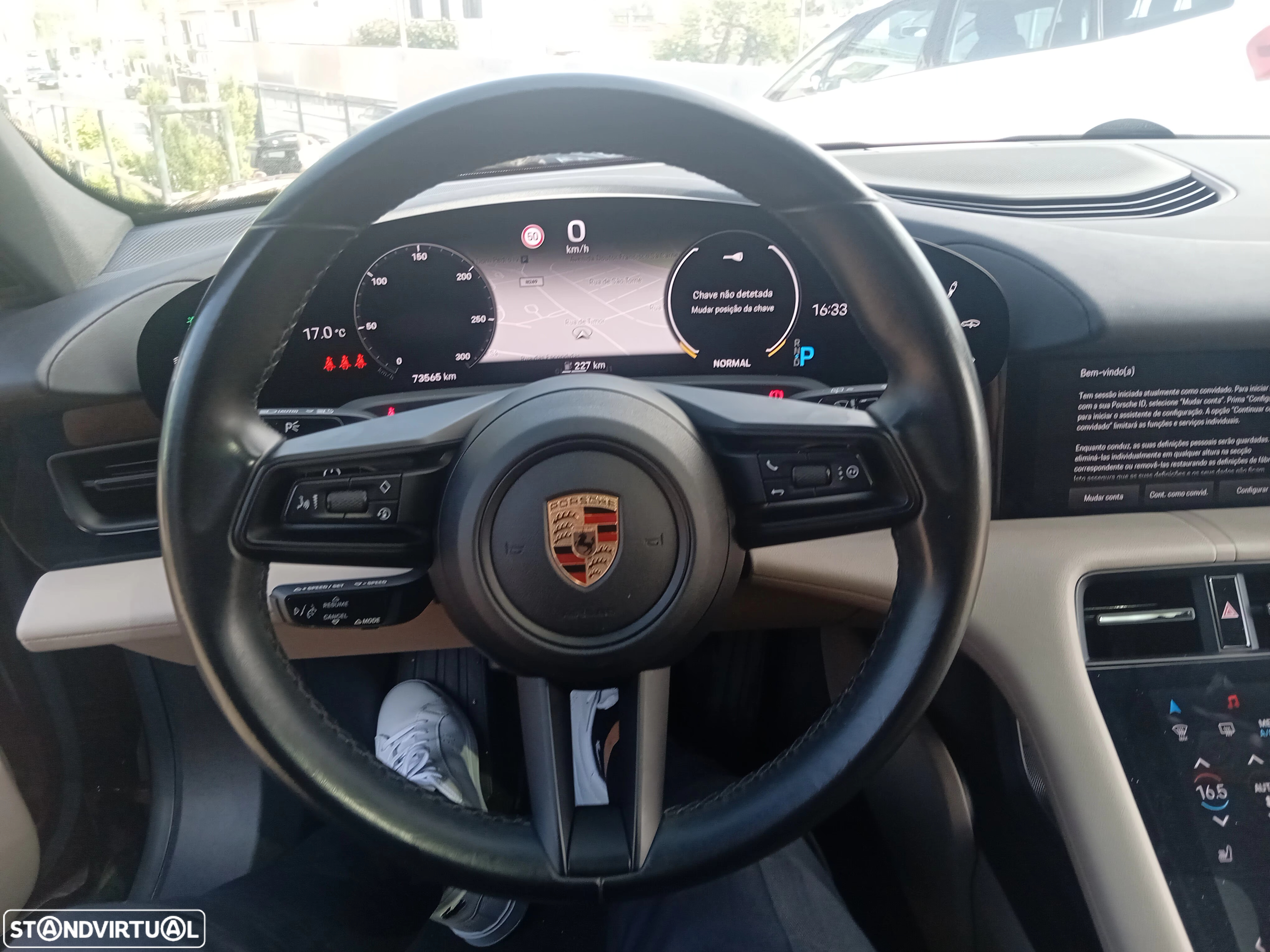 Porsche Taycan Cross Turismo 4 - 12