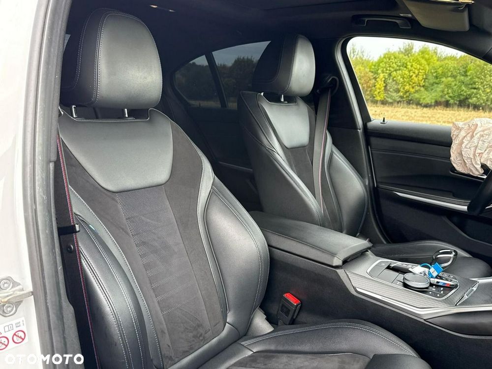 BMW Seria 3 330d M Sport sport - 21