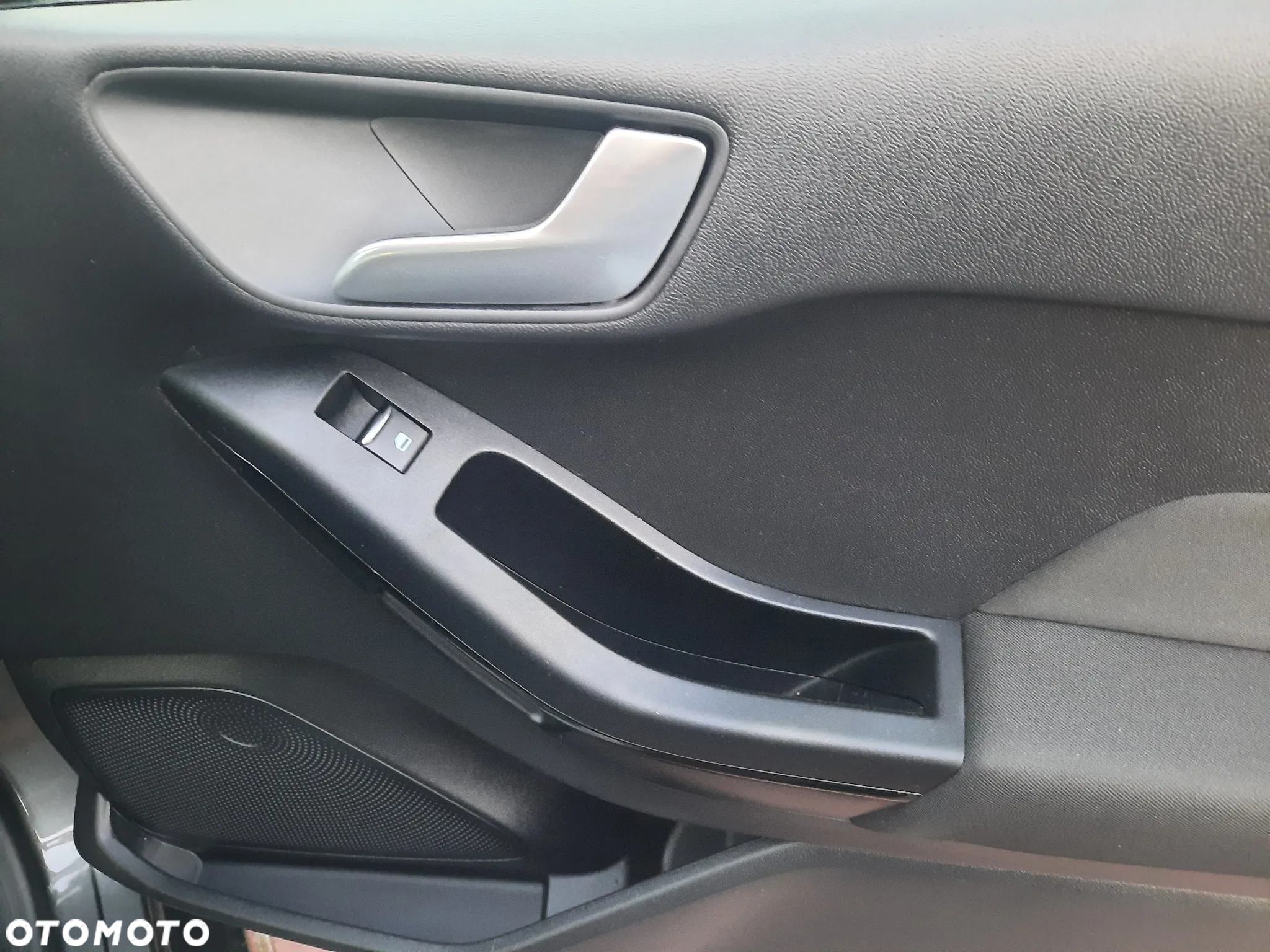 Ford Fiesta - 8