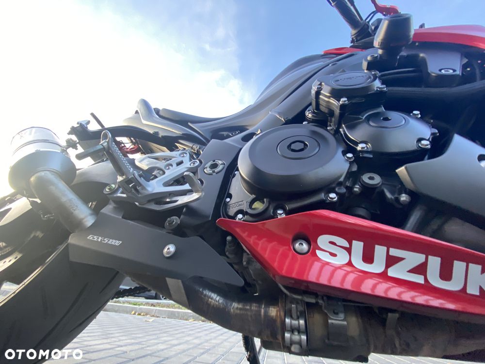 Suzuki GSX 1000 - 9