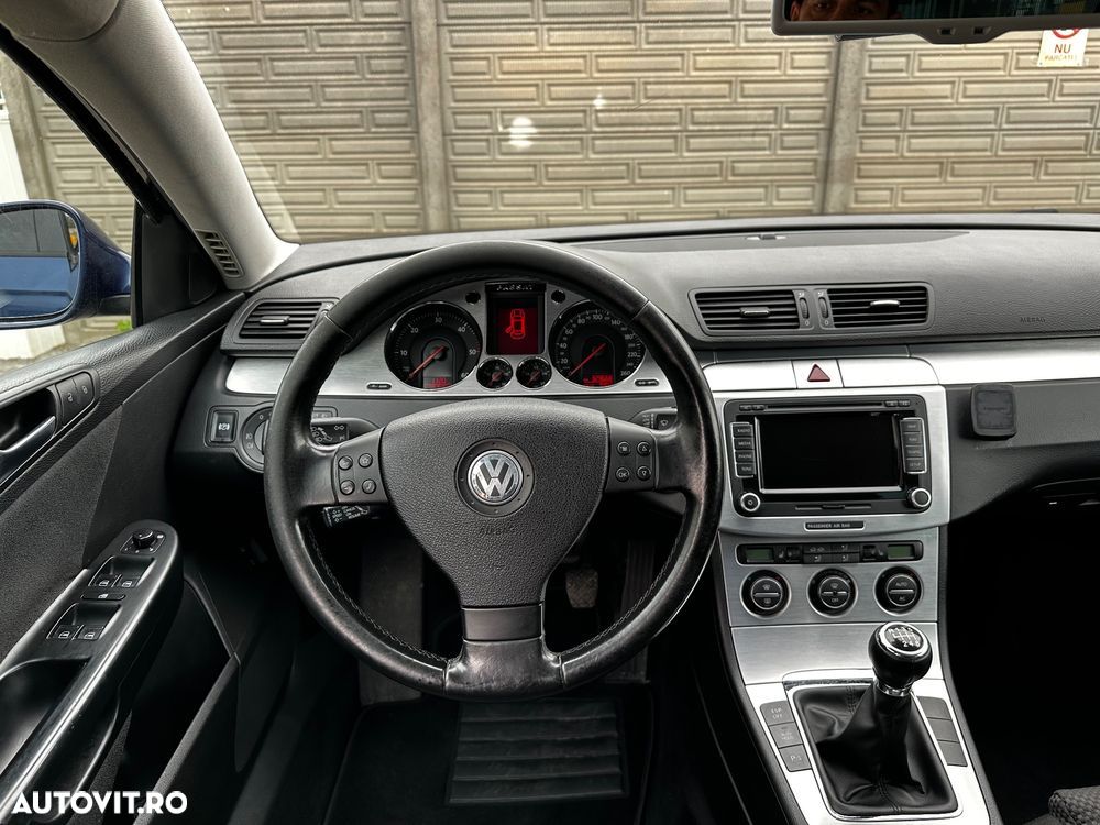 Volkswagen Passat Variant 2.0 TDI Highline - 2