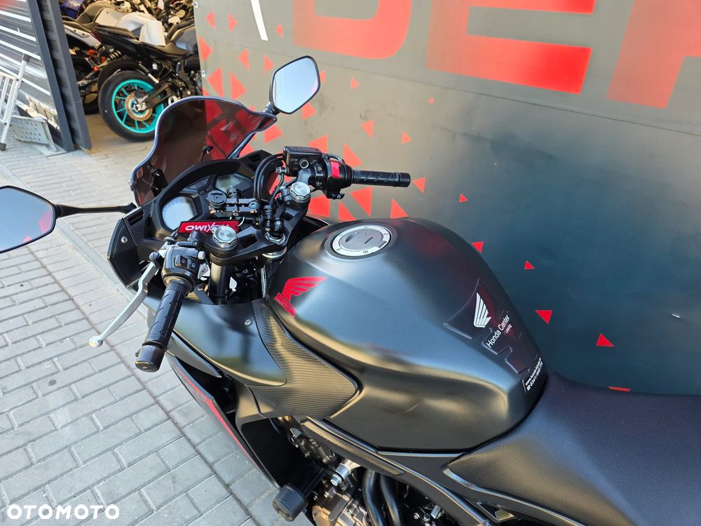 Honda CBR - 11