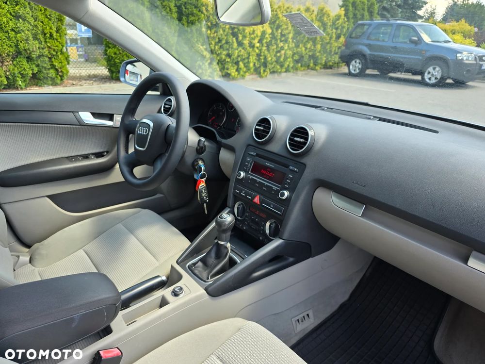 Audi A3 Sportback 2.0 TDI DPF Attraction - 15