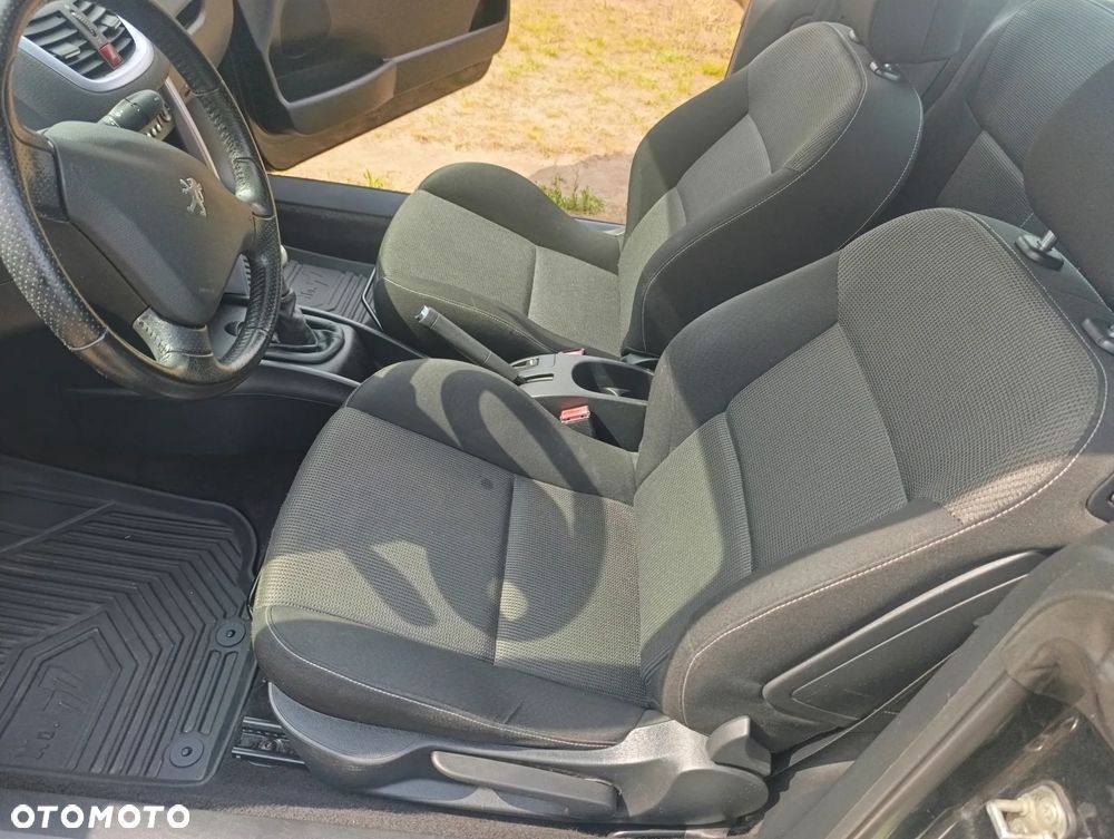 Peugeot 207 120 Sport - 14