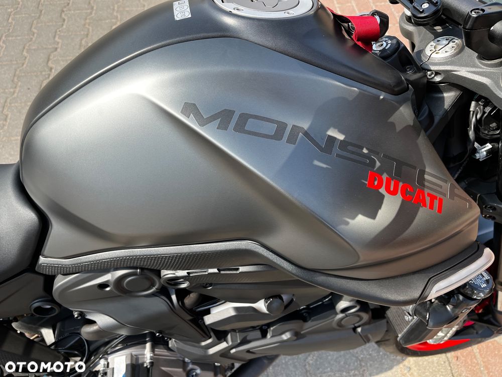Ducati Monster - 14