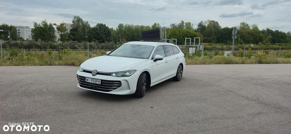 Volkswagen Passat - 2