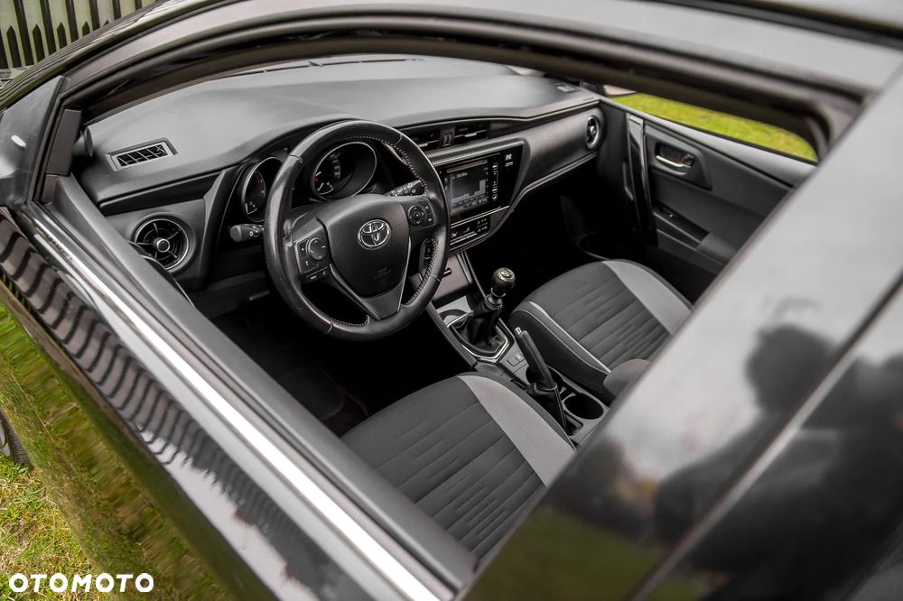 Toyota Auris 1.2 T GPF Premium - 8