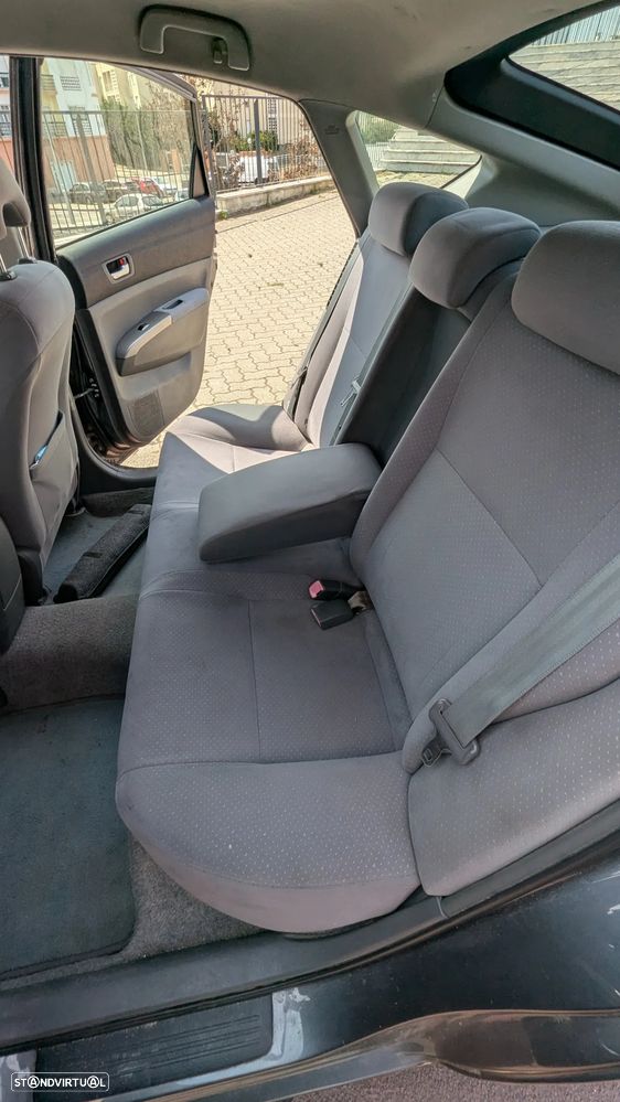 Toyota Prius 1.5 VVT-i HSD Sol - 12