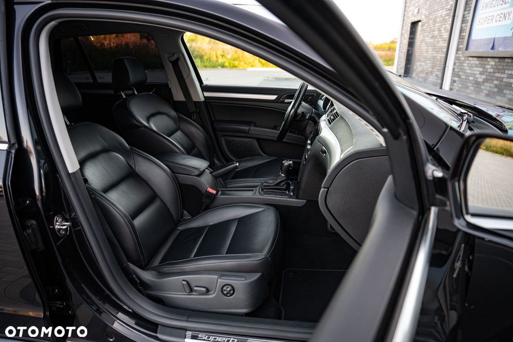 Skoda Superb 2.0 TDI L&K DSG - 28