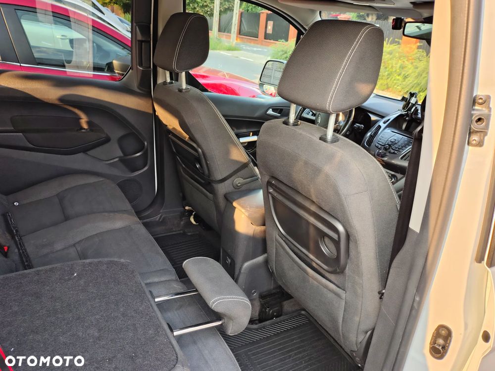 Ford Tourneo Connect 1.5 TDCi Titanium - 13