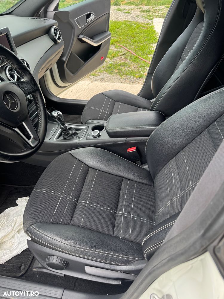 Mercedes-Benz CLA 180 - 13