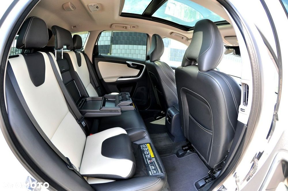 Volvo XC 60 - 22