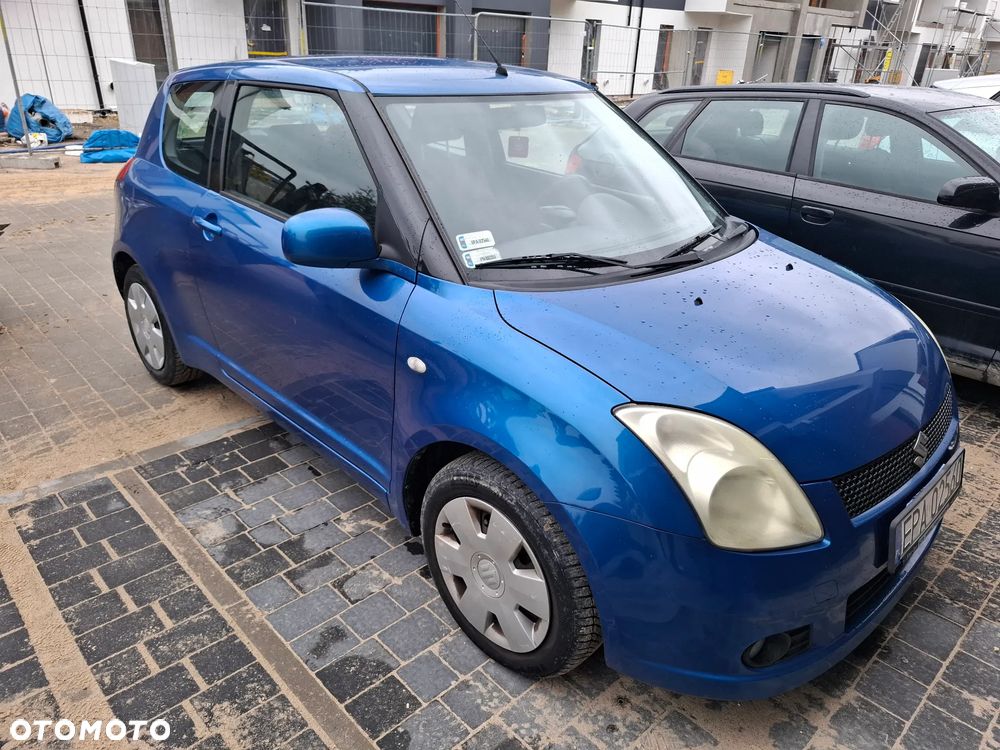 Suzuki Swift - 1