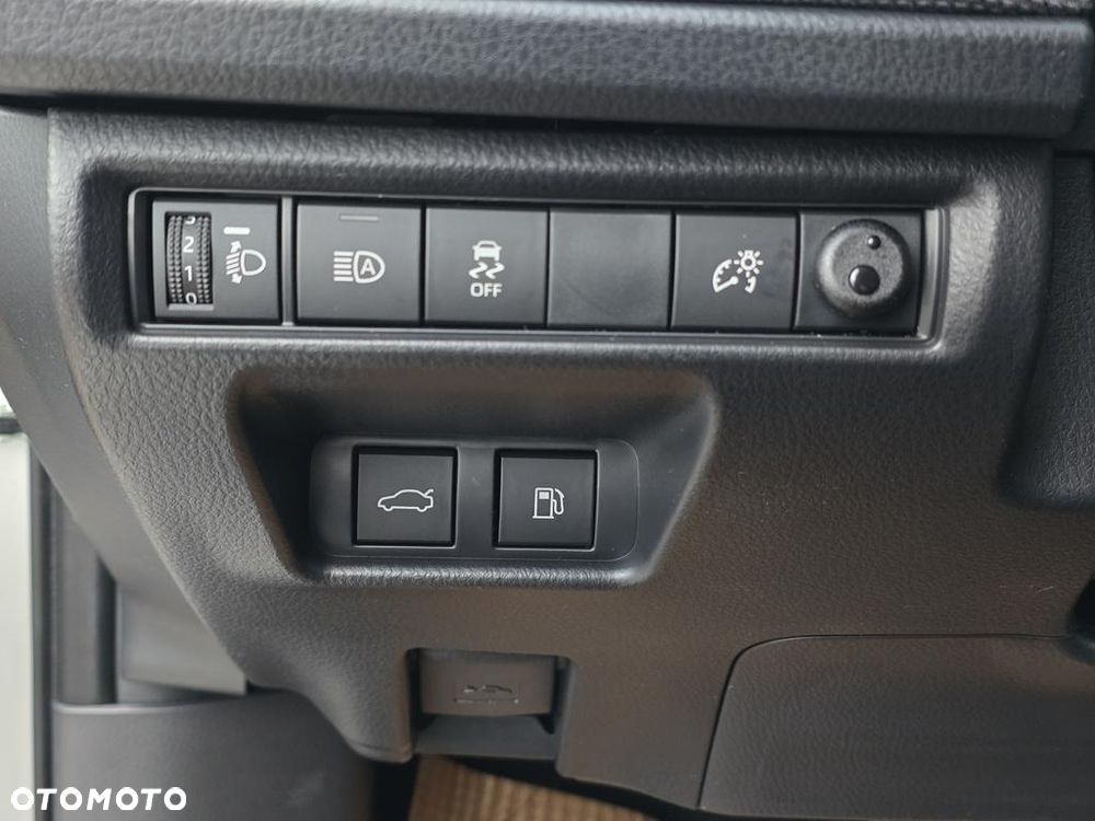 Toyota Camry 2.5 Hybrid Dynamic Force Comfort e-CVT - 15