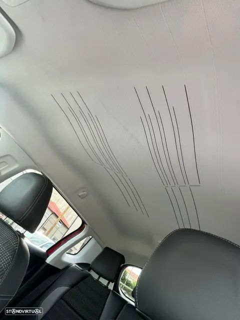 Peugeot 2008 1.2 PureTech Allure - 11