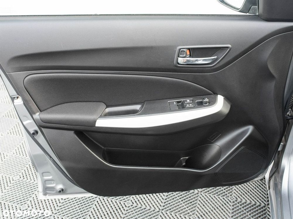 Suzuki Swift - 10