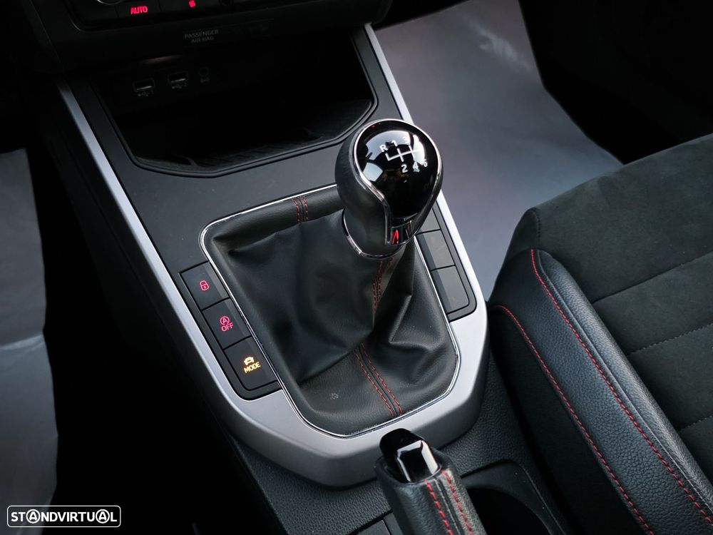 SEAT Arona 1.0 TSI FR - 28