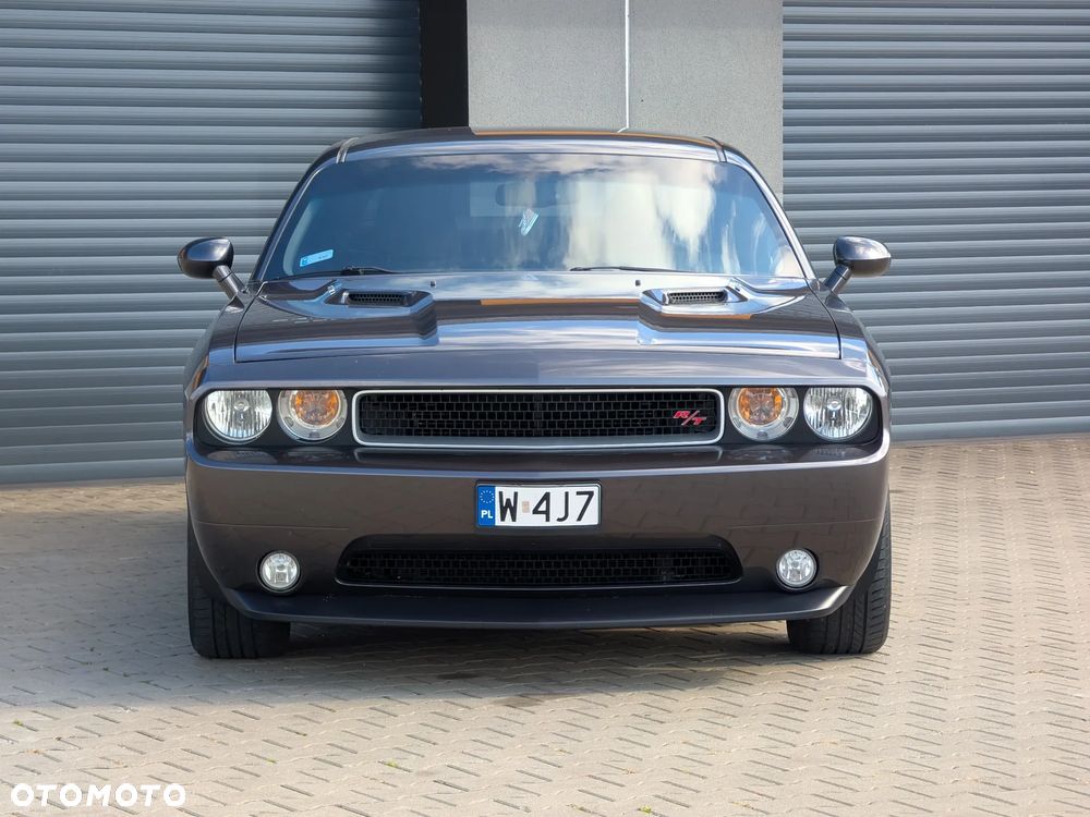 Dodge Challenger - 5