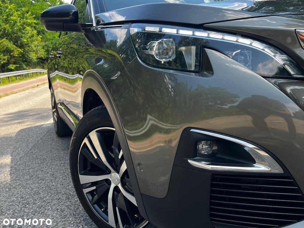 Peugeot 3008 PureTech 130 Stop & Start GPF Allure - 4
