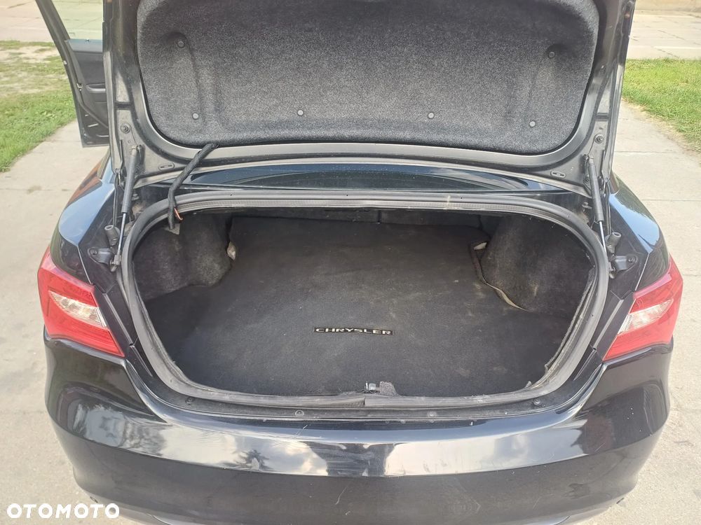 Chrysler 200 - 12