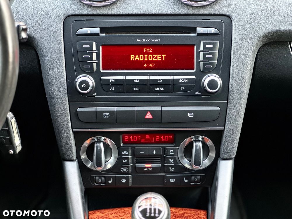 Audi A3 Sportback 2.0 TDI Ambiente - 16