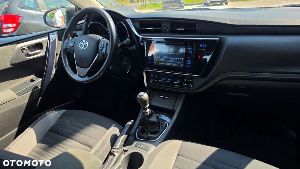 Toyota Auris 1.6 Dynamic - 12