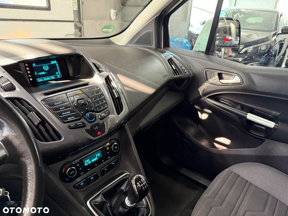 Ford Tourneo Connect Grand 1.5 TDCi Start/Stop Titanium - 23