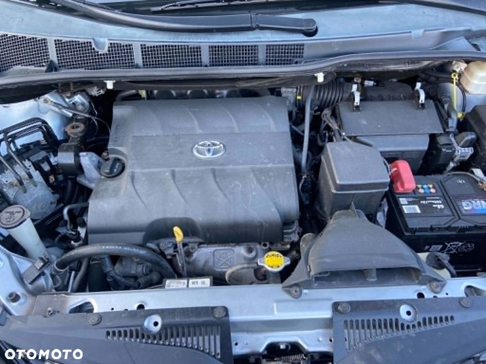 Toyota Sienna 3.5 V6 SE - 15