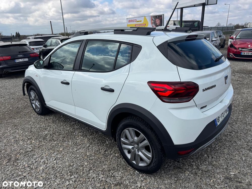 Dacia Sandero Stepway TCe 90 Essential - 5