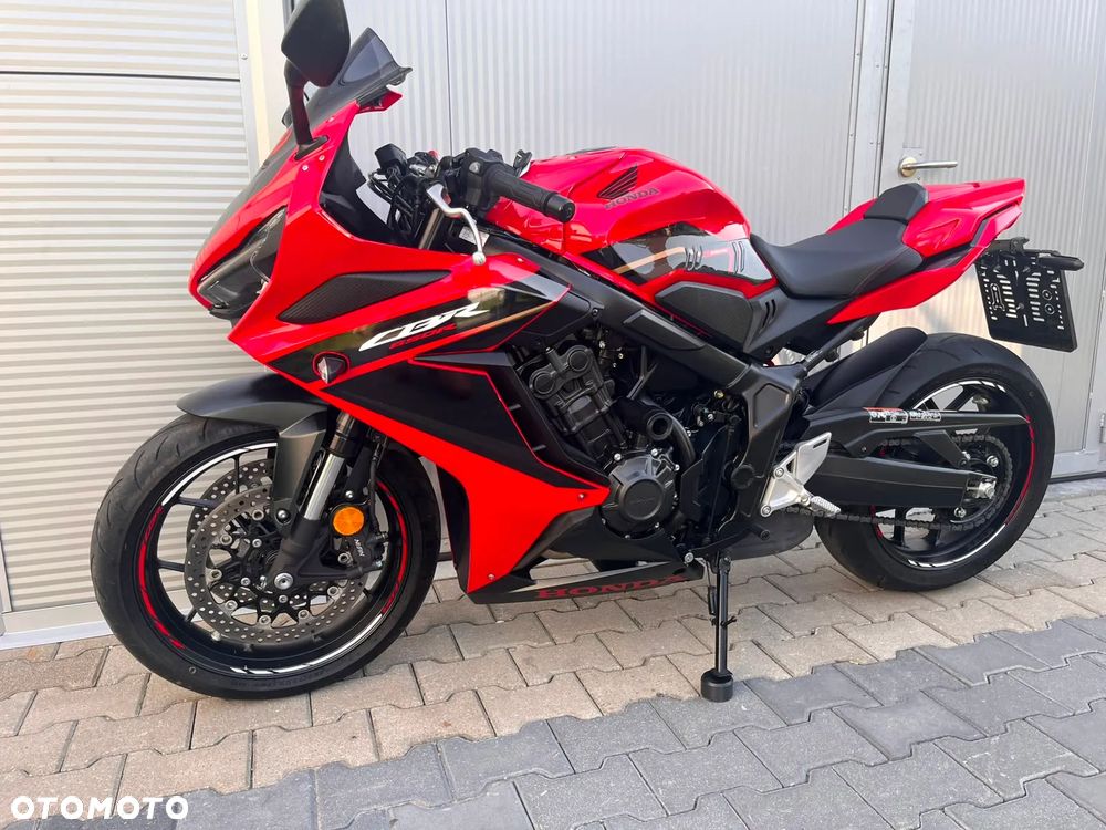 Honda CBR - 3
