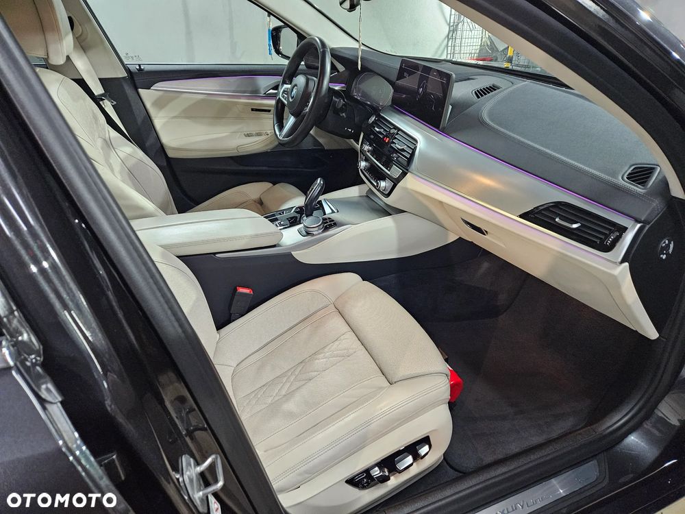BMW Seria 5 530d xDrive mHEV Luxury Line - 6