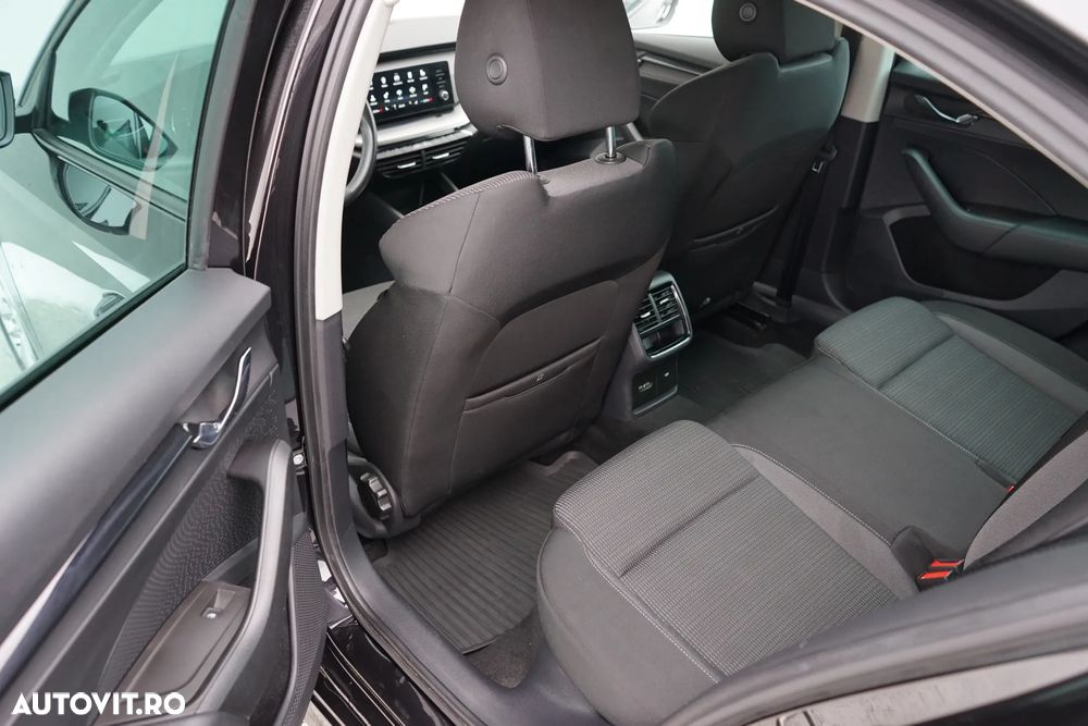 Skoda Octavia 2.0 TDI DSG Ambition - 27