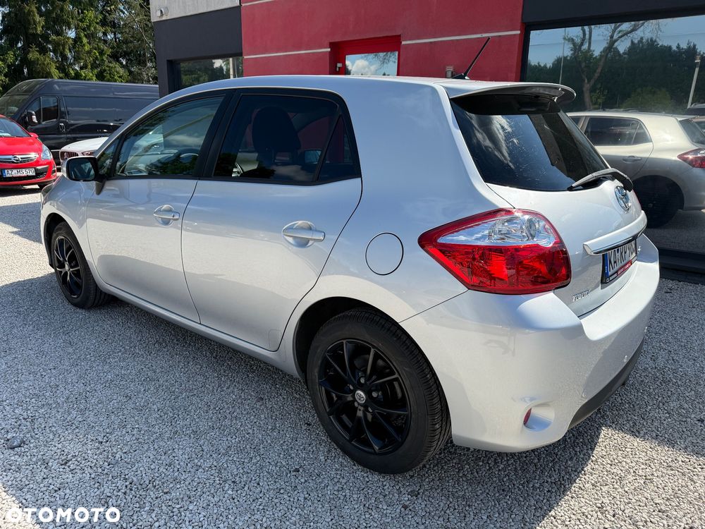 Toyota Auris 1.6 Life+ - 3