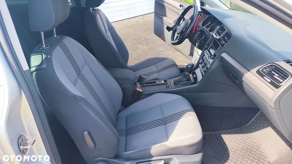 Volkswagen Golf 1.6 BlueTDI DSG Comfortline - 33