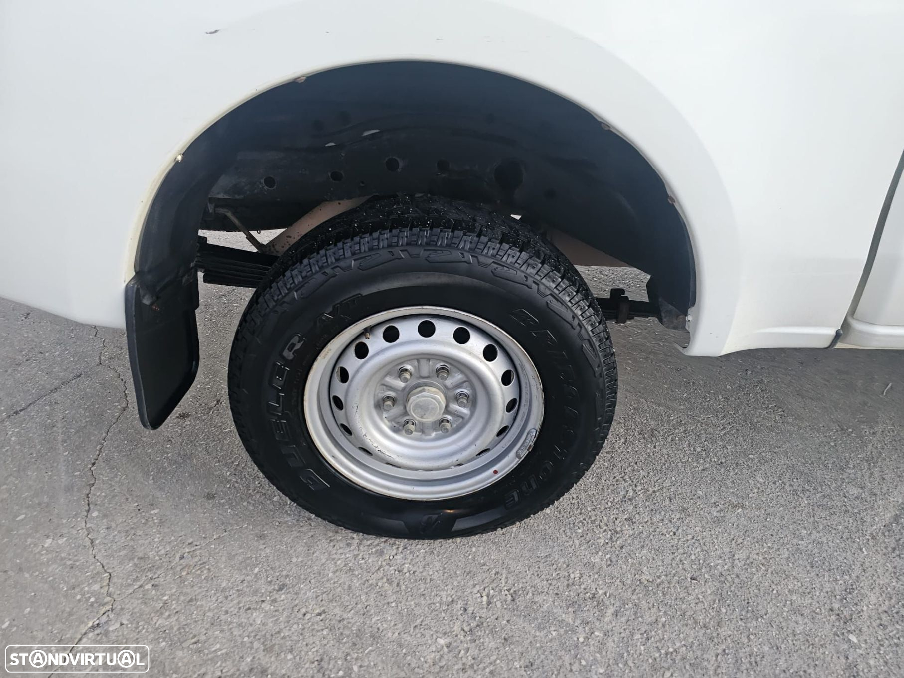 Mitsubishi L200 2.4 DI-D CD Invite 4WD - 19