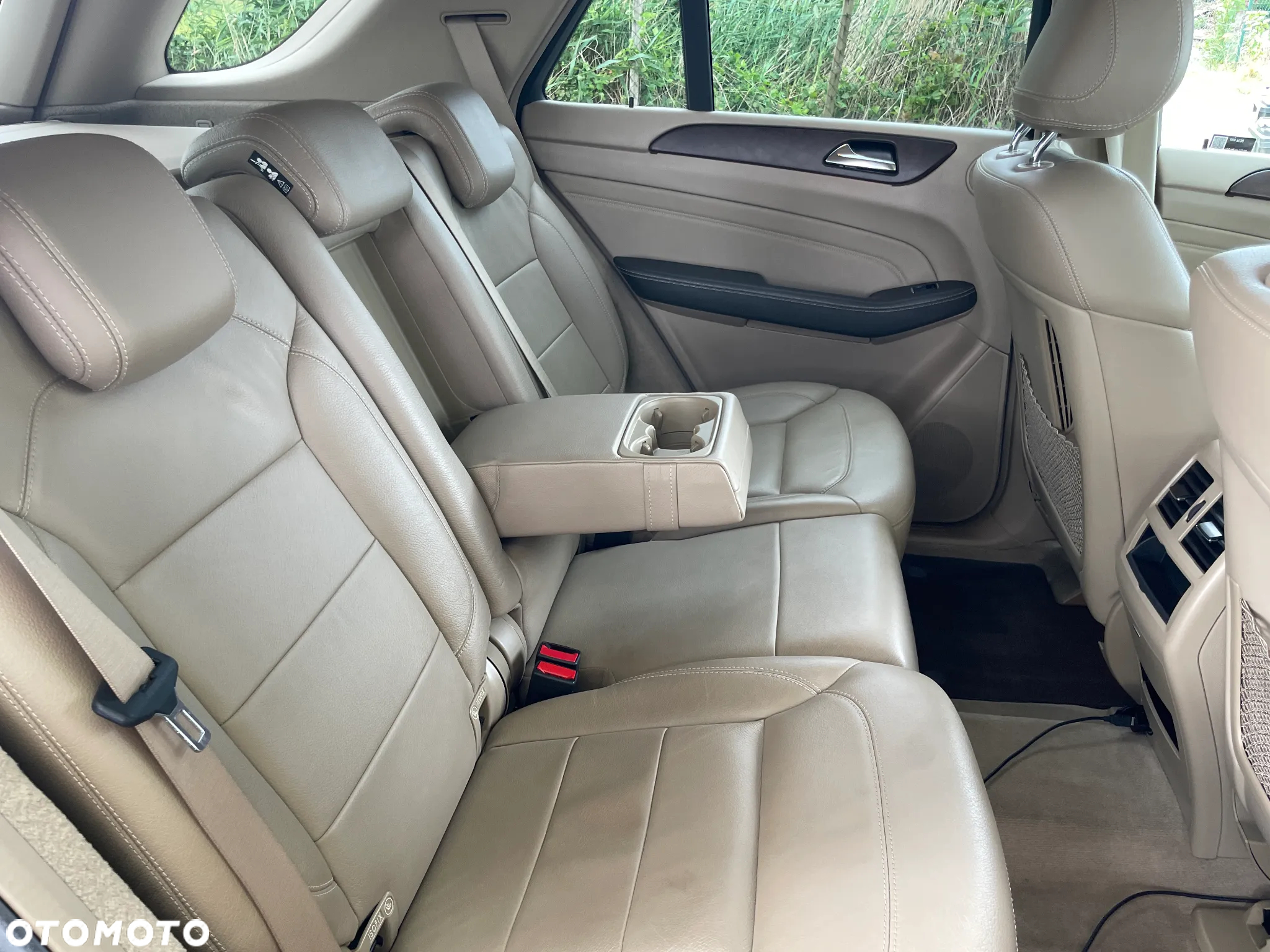 Mercedes-Benz ML 350 BlueTec 4-Matic - 16