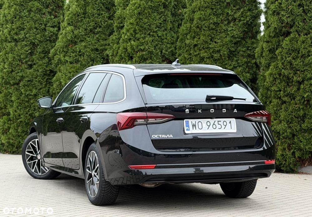 Skoda Octavia 2.0 TDI Sportline DSG - 20