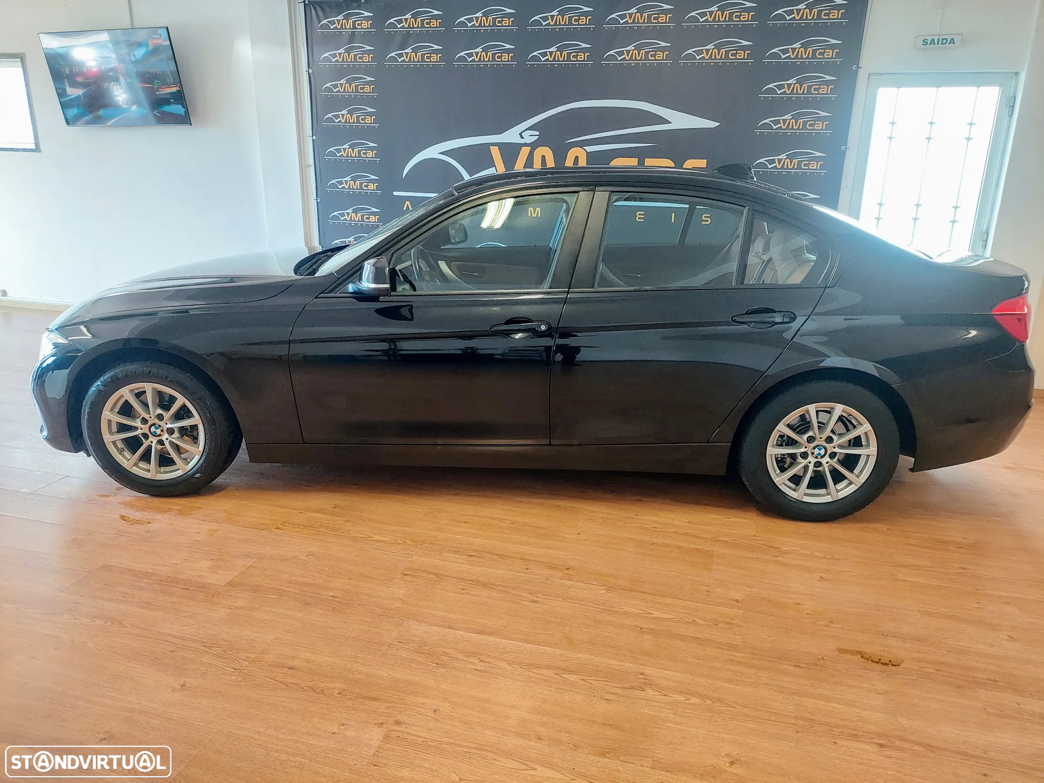 BMW 320 d Line Luxury - 7