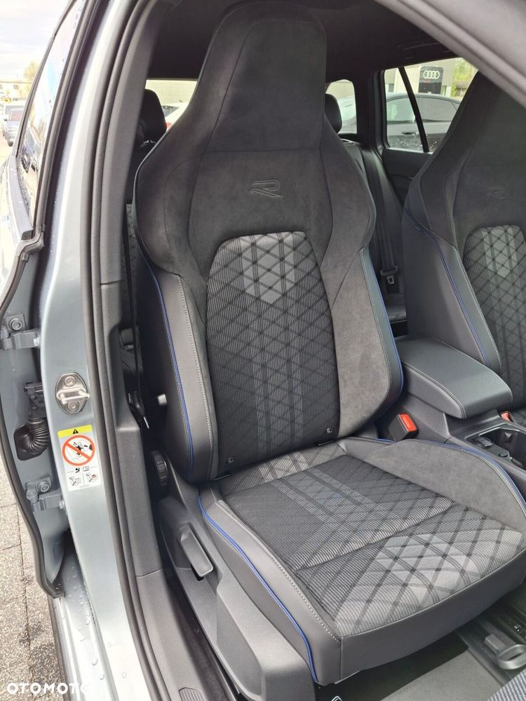 Volkswagen Golf Variant - 15