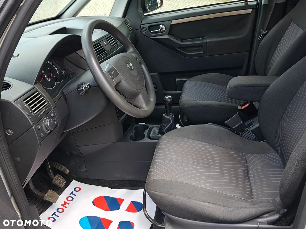 Opel Corsa 1.4 16V Edition mit TomTom GO - 7
