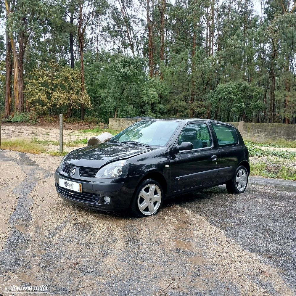 Renault Clio II 1.5 DCI de 2002 – Peças Usadas (10121) - 2