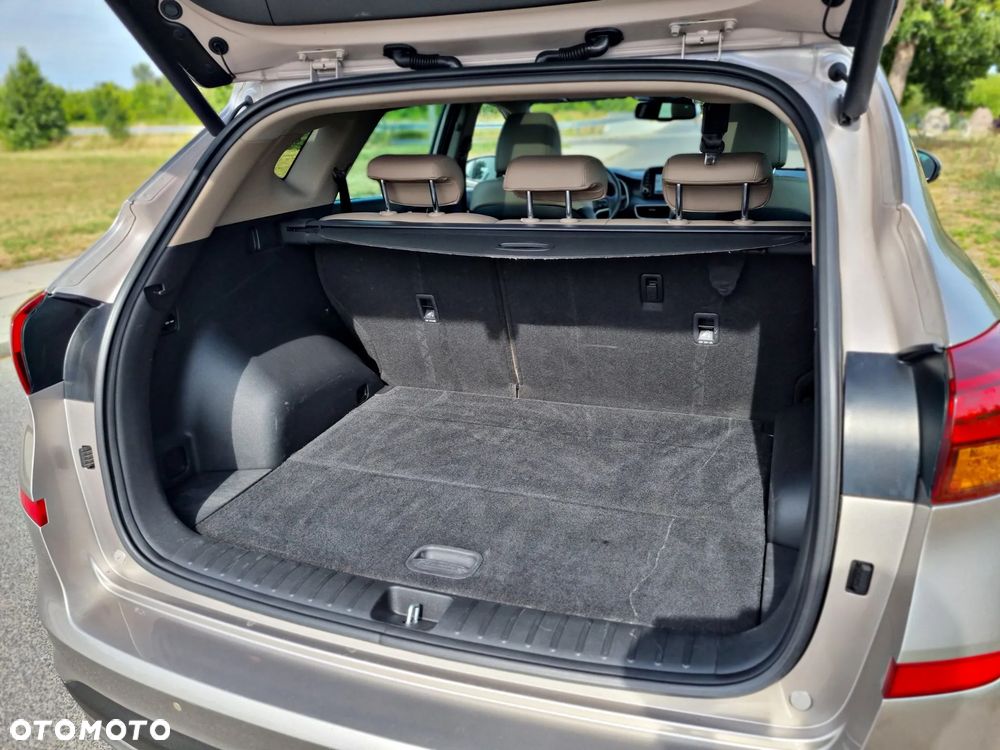 Hyundai Tucson blue 1.6 CRDi 2WD DCT Premium - 16