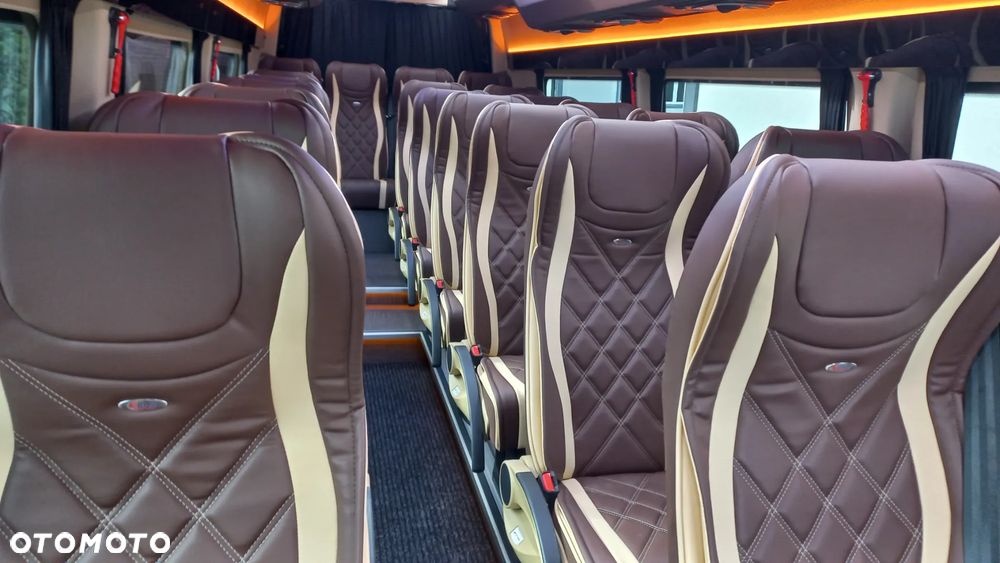 Mercedes-Benz Sprinter Eurobus 519 - 11