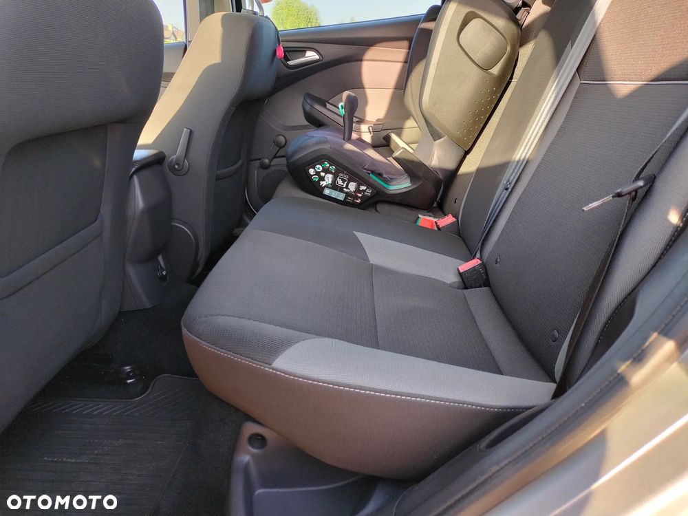 Ford Focus 1.6 TDCi Ambiente - 17