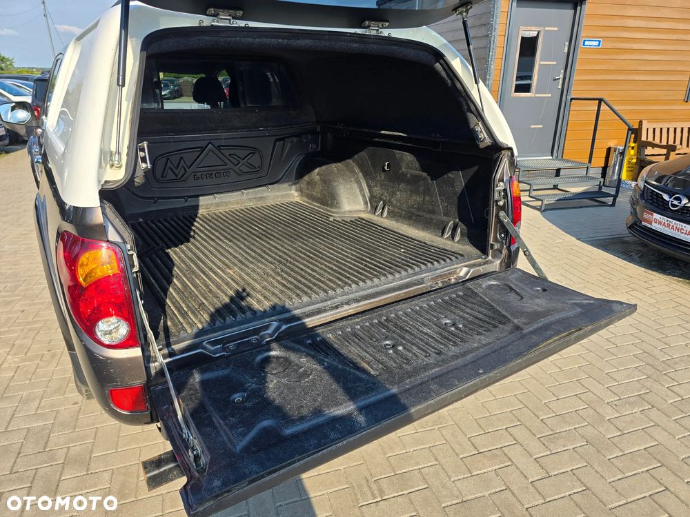 Mitsubishi L200 - 18